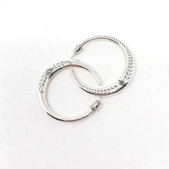 . Jewelry - Silver Round Earings